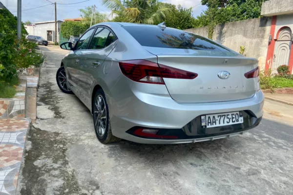 Hyundai Elantra 2020