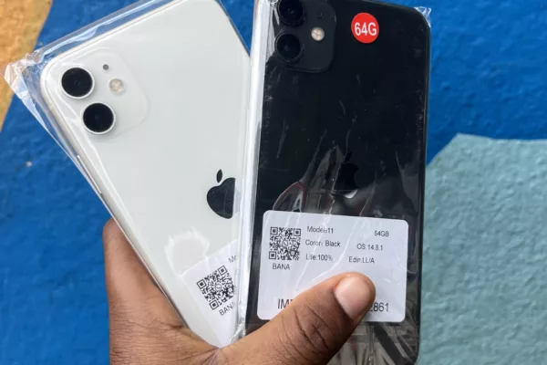 iPhone 11 64giga quasi neuf