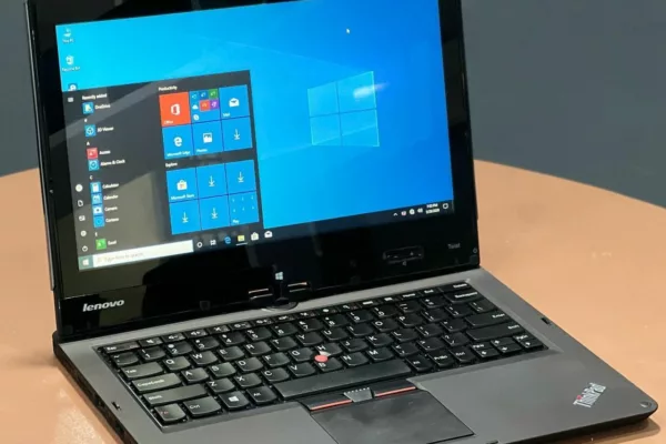 PC TABLETTE LENOVO TACTILE CORE i3