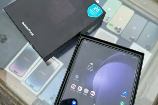 Samsung galaxy Z fold5 256 giga