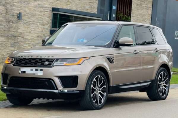 2021. RANGE ROVER SPORT HSE