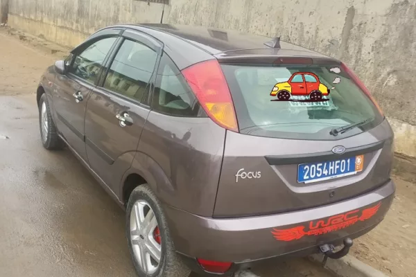 FORD FOCUS