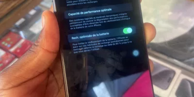 iPhone 11 128giga tout passe propre