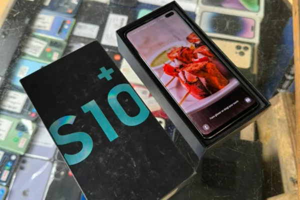 Samsung S10plus 128giga / 8giga ram