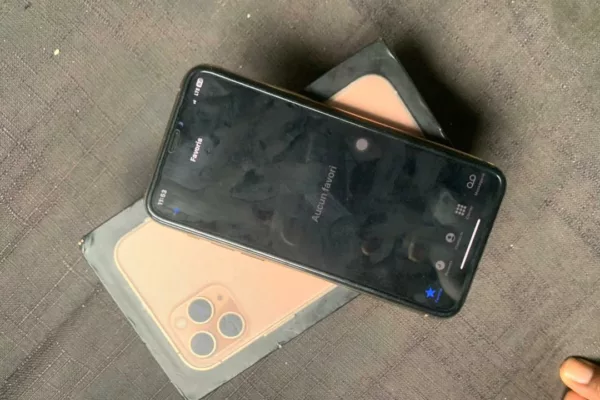 iPhone 11pro 64GO