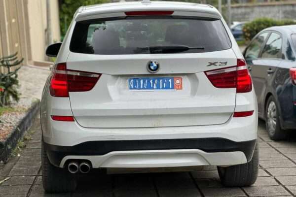 BMW X3 2015 Automatique Essence 4 Cylindres climatisé