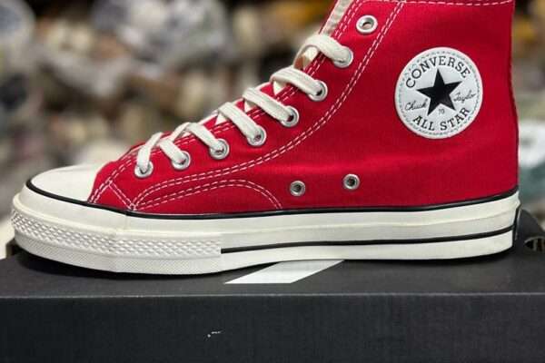 Converse en vente