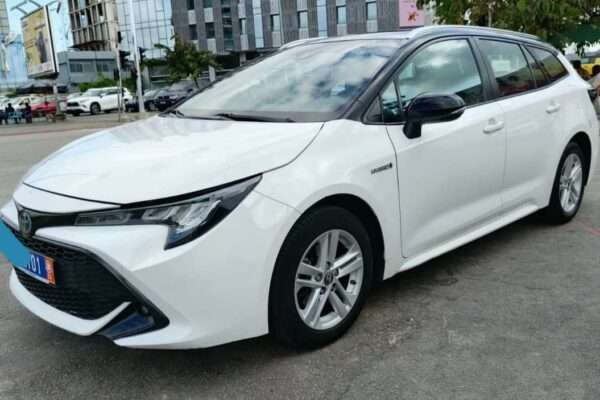 Toyota Corolla Hybrid en vente