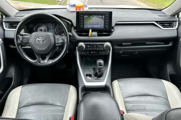 TOYOTA RAV4 LIMITED 2019