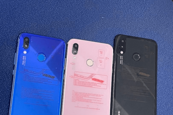 Huawei P20LITE quasi neuf sans accessoires 128 giga 6RAM