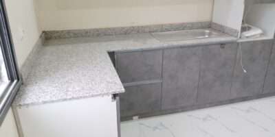 Vente et pose : marbre, granite et quartz.