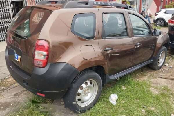 Vend RENAULT DUSTER ANNÉE 2016 boite manuelle