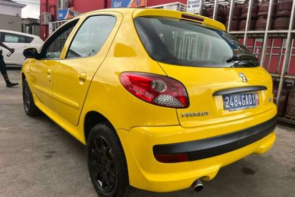 *PEUGEOT* *206±* ANNÉE *2014* BOITE MANUELLE