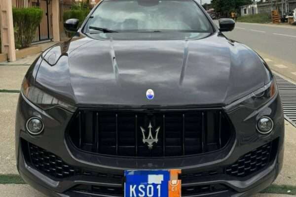 MASERATI LEVANTE en vente