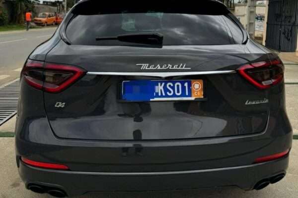 MASERATI LEVANTE en vente