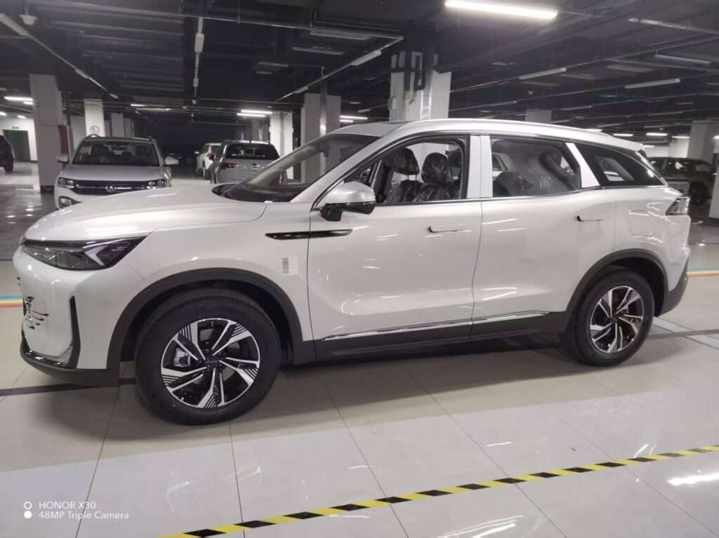 BAIC X7