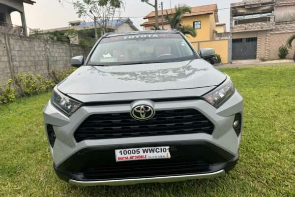 Vente voiture Rav 4 2019/2020 (Hors taxe)