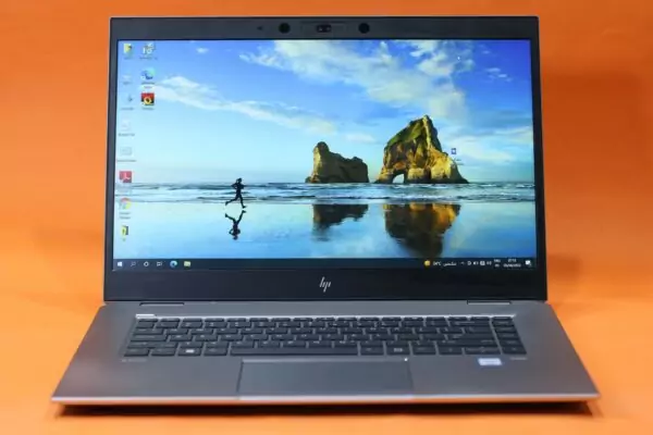 HP ZBOOK CORE i5 8eGeneration ram 16giga l