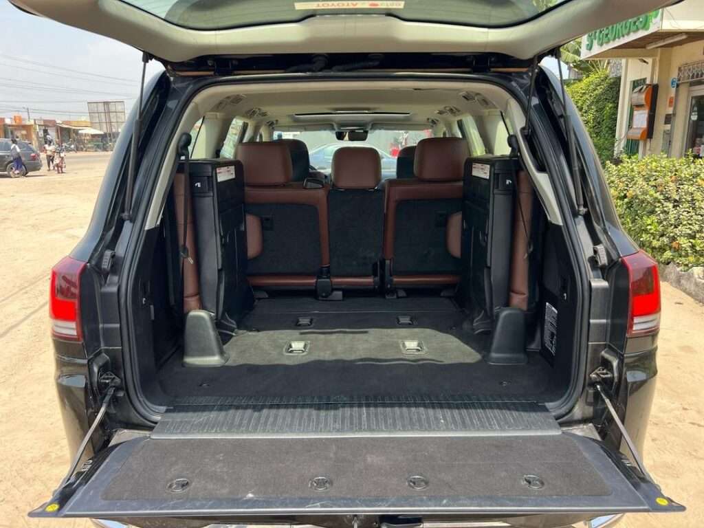 Toyota land cruiser année 2019/2020