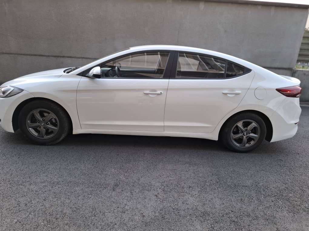 Hyundai Avante Année 2019