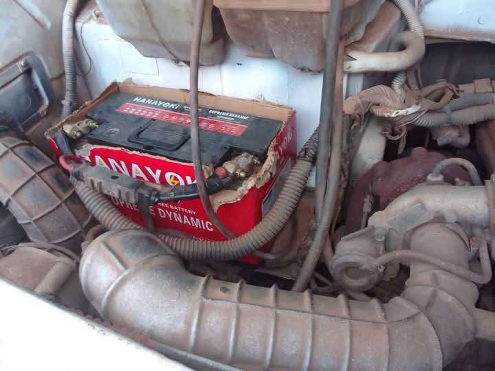 En vente Iveco boîte manuelle 4 cylindre