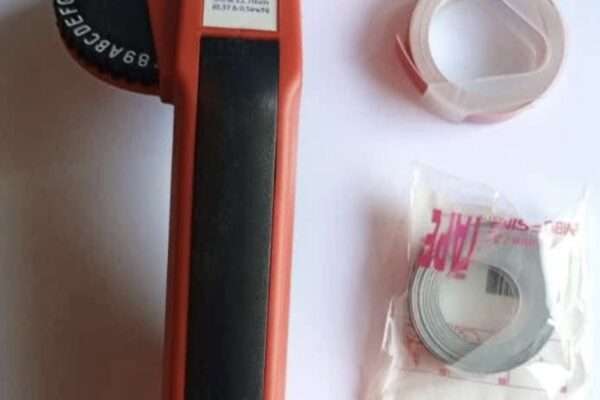 Machine à numéro pour pièce