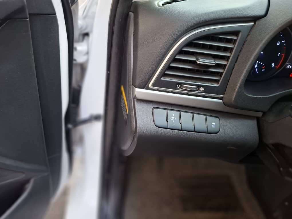 Hyundai Avante Année 2019