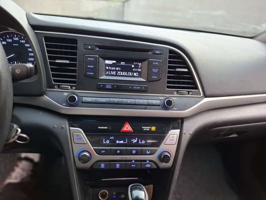 Hyundai Avante Année 2019