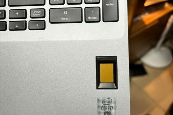 DELL CORE i7 10e Génération avec carte graphique 4giga