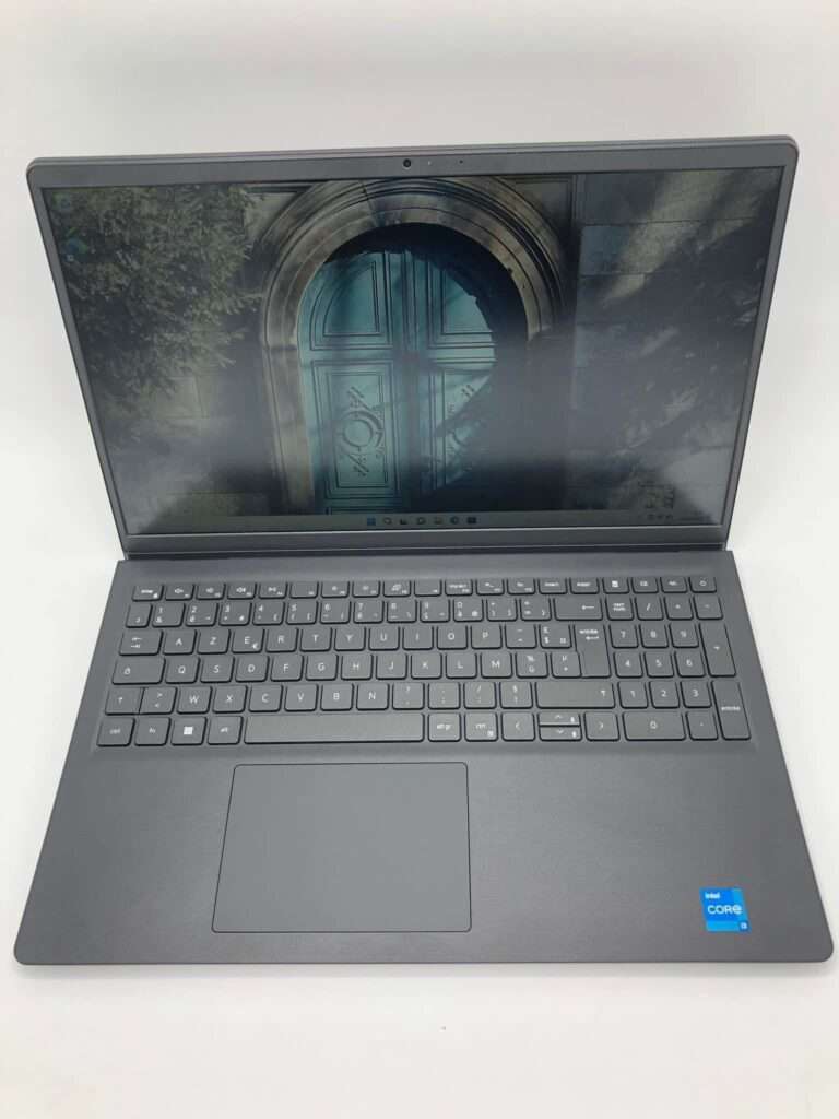 Dell Vostro 3520