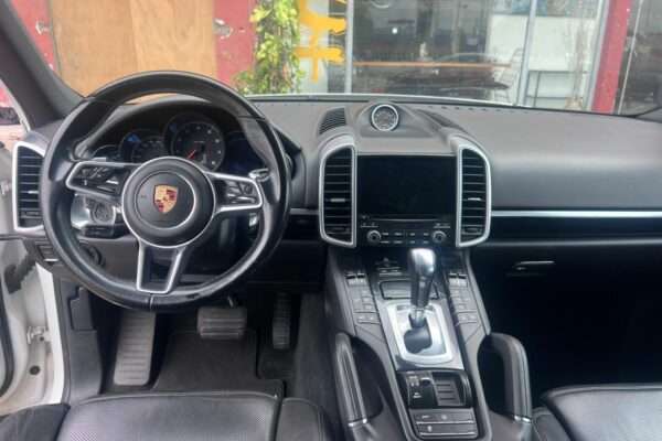 PORCHE CAYENNE full options année 2017