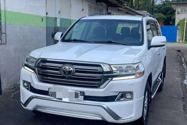 Toyota Land cruiser V8 diesel boite automatique