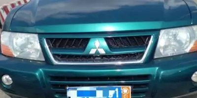 Location Mitsubishi Pajero 7 places assises avec chauffeur