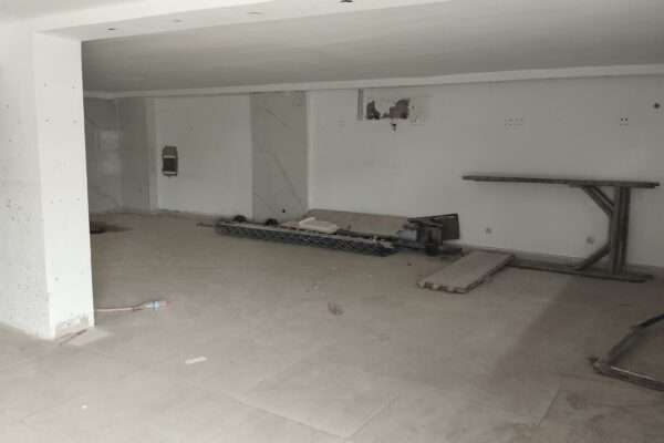 À louer magasin en mezzanine 400m² marcory bvrd de Marseille