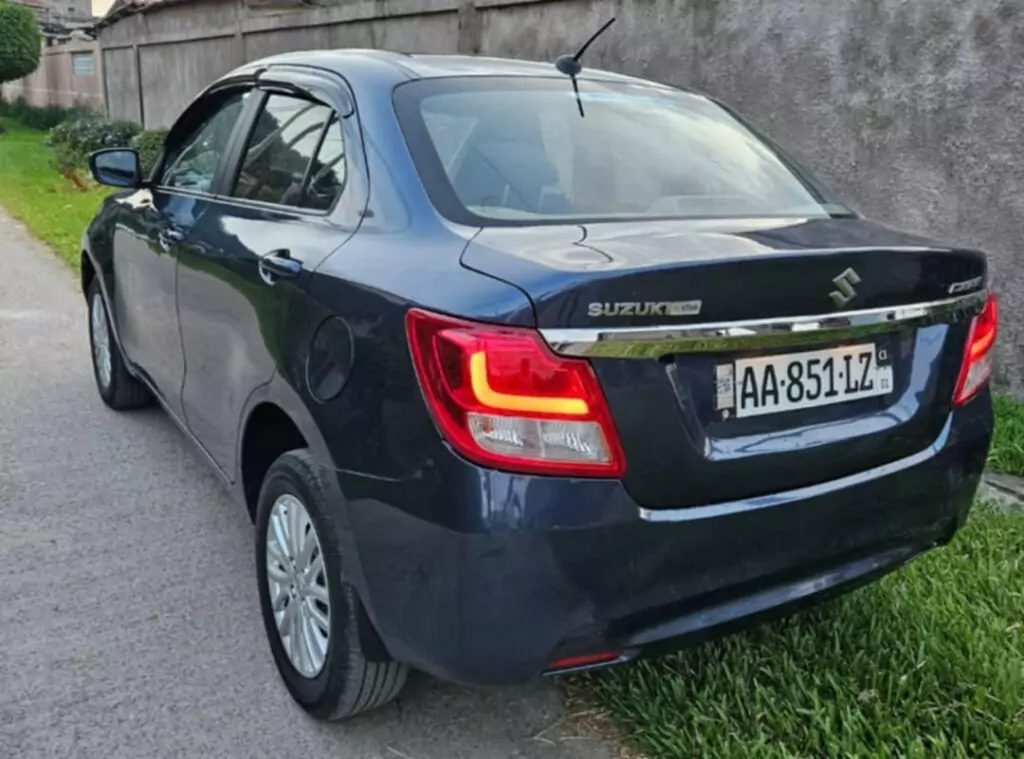 Suzuki dzire en vente