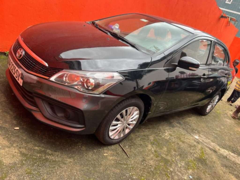 Toyota BELTA en vente