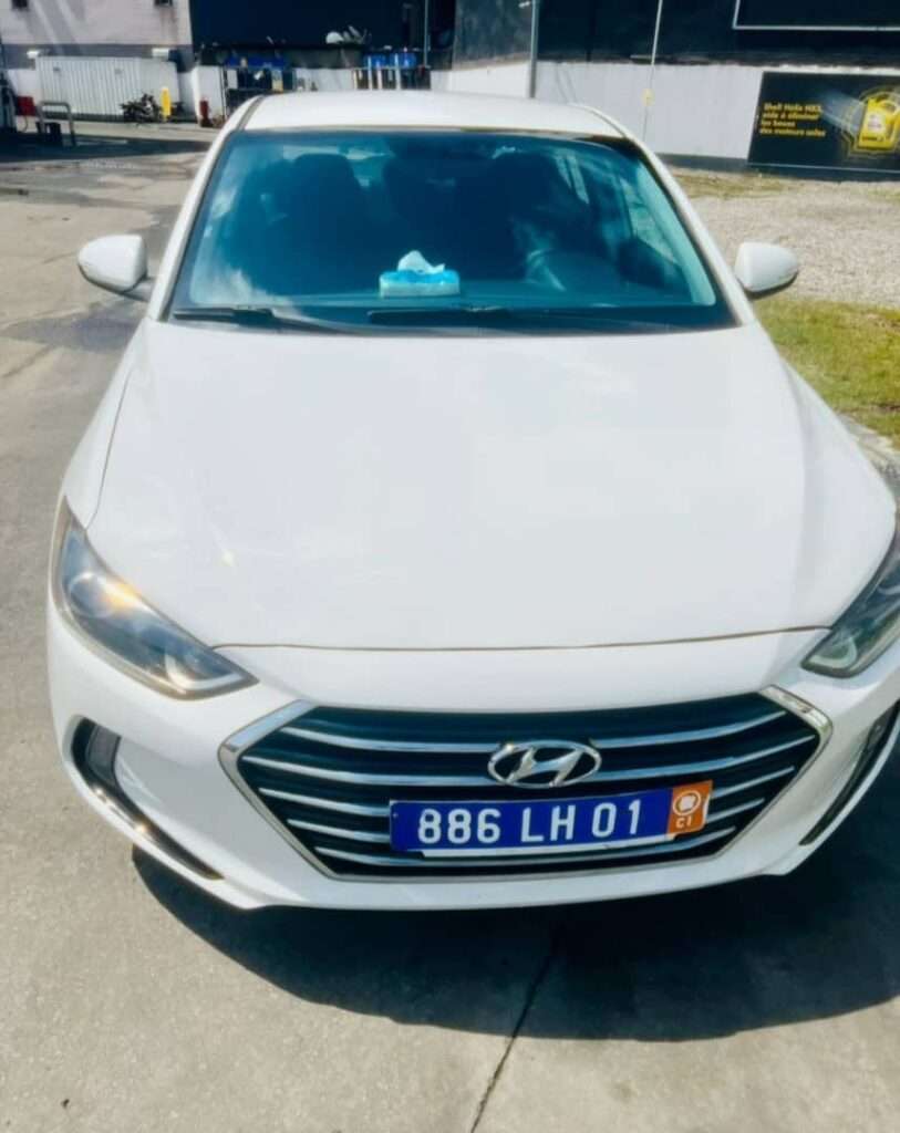 Hyundai Elantra en vente